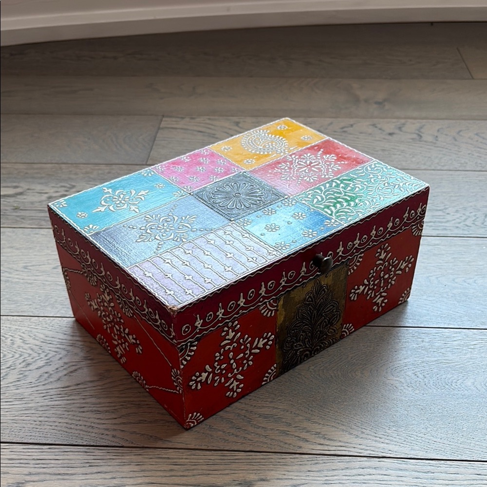 Colorful Decorative Box - Picture 7 of 7